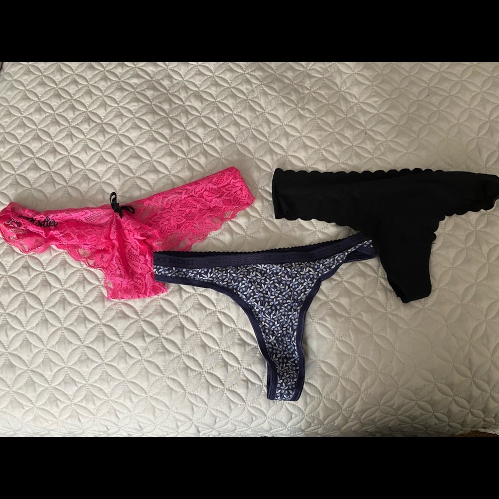 3 Medium Panties